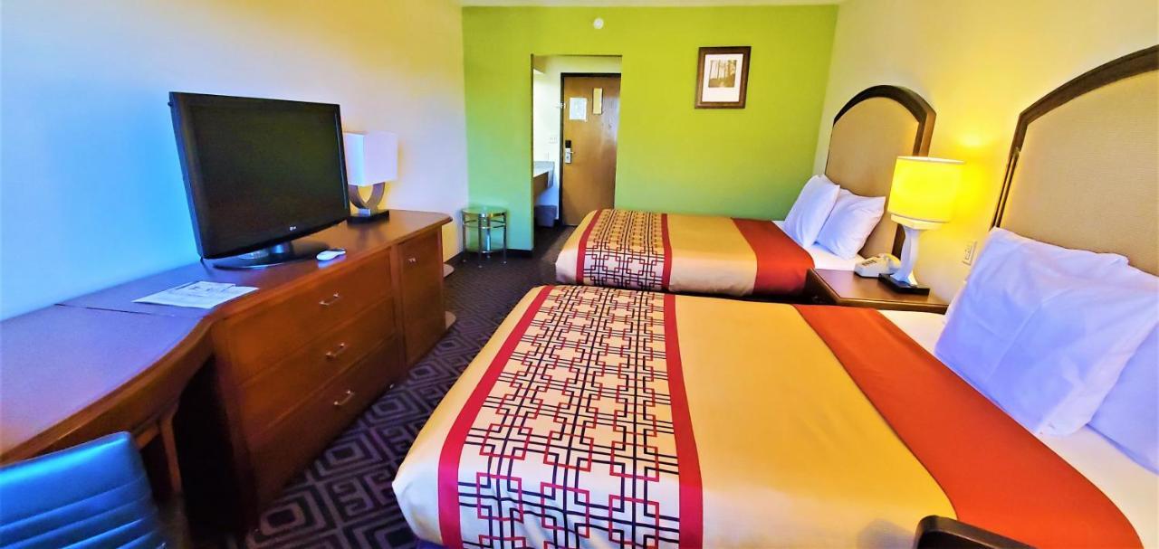Travel Inn And Suites- Sikeston Miner I-55 Exit-67 Zewnętrze zdjęcie